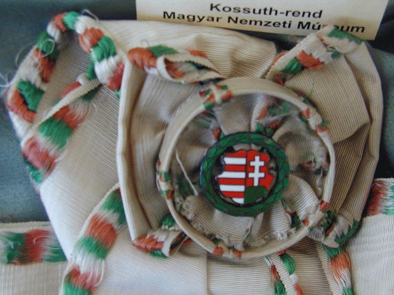 106-Kossuth-rend (NemzetiMuz).jpg - Kossuth-rend (Magyar Nemzeti Mzeum remtra)